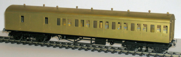 Gauge 1 B set.  Brass body and factory painted black underframe.  requires only seats and glazing to complete