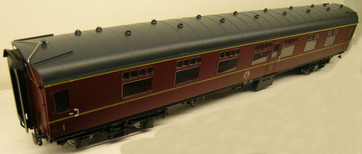 BR Maroon First Corridor coach showing both roof and end detail.