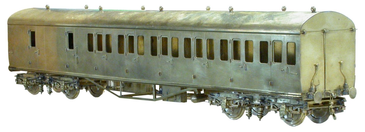 Unpainted example of a 'B' set coach